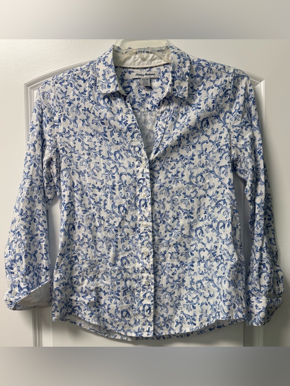Tommy Bahama Women’s White Button-Down Shirt with Blue Coral Print Linen Sz XS